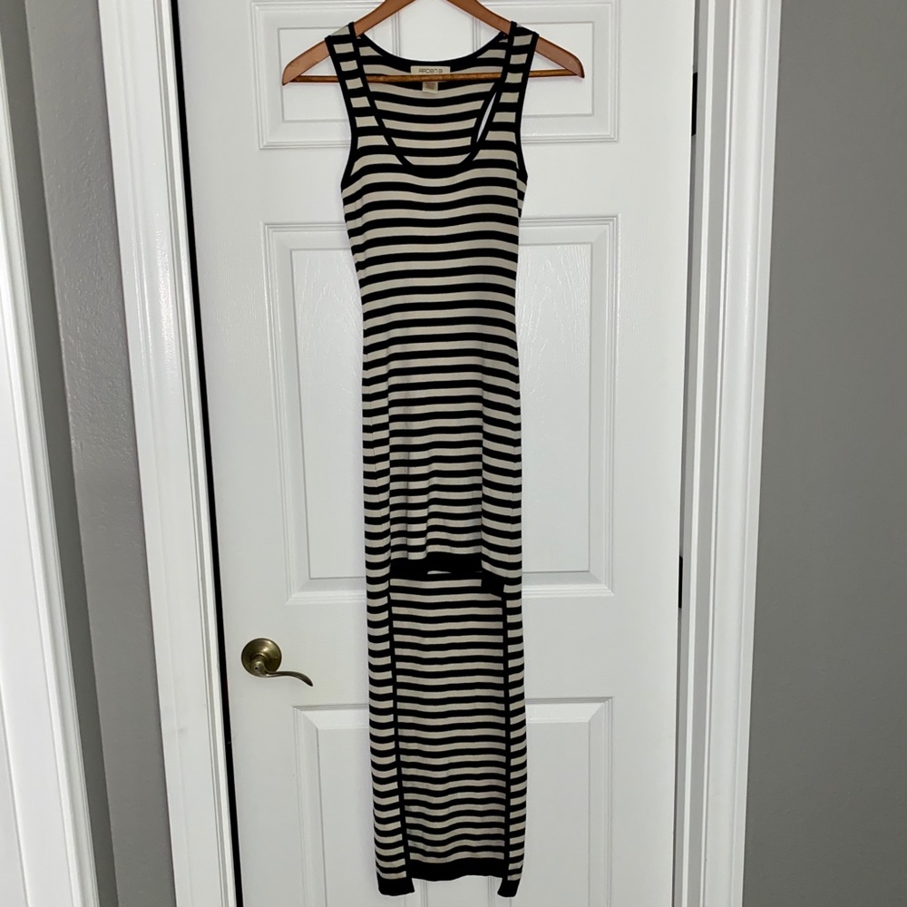 Arden B black & cream high low maxi dress sz small